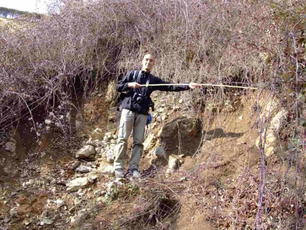 Analysis of stone materials and radiation protection
